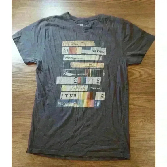 Embrace by Dedicated T-shirt Stockholm Polaroid Video VHS Retro Crew Neck, M - Picture 2 of 16